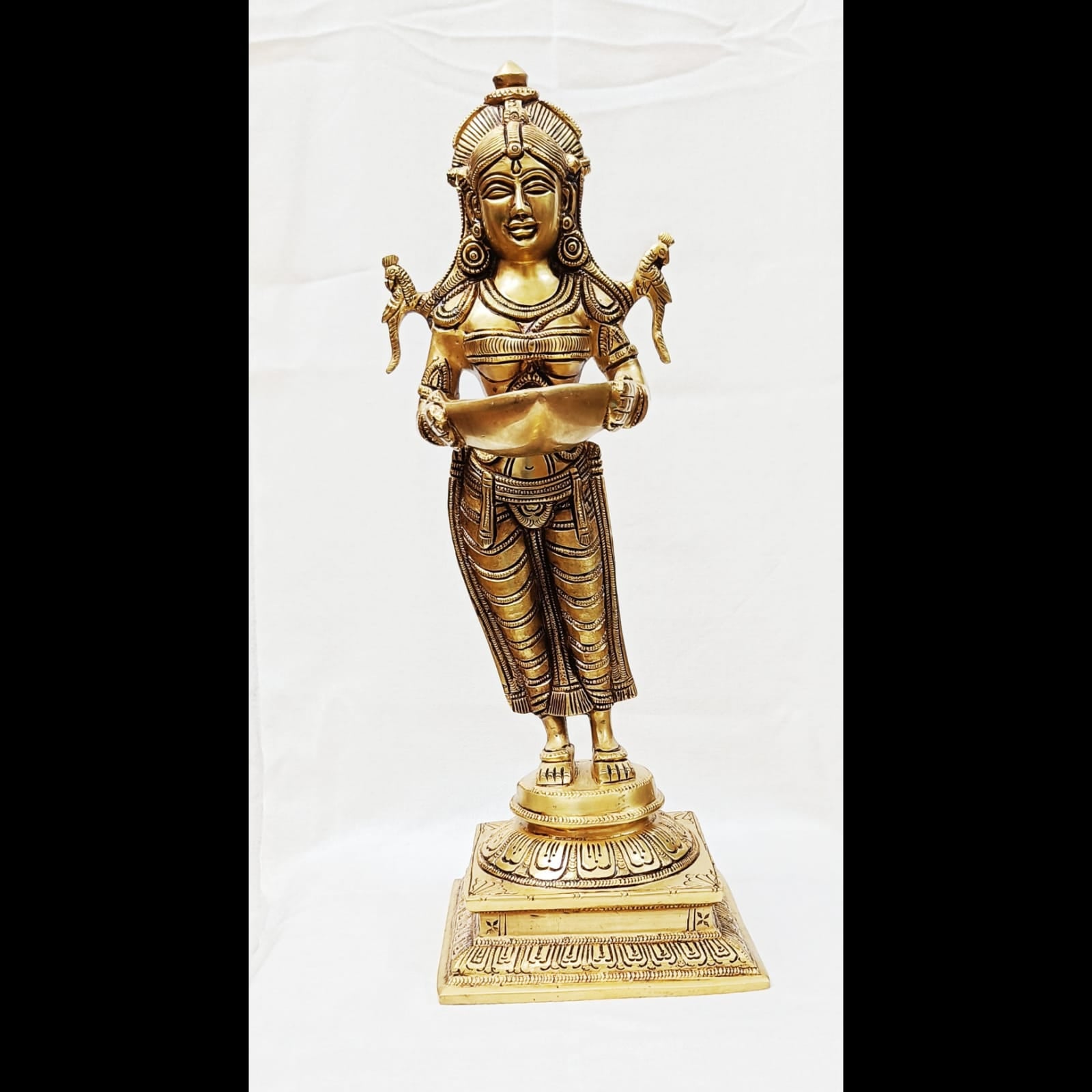 Deep Lakshmi 14"  (Set of 2) image 0